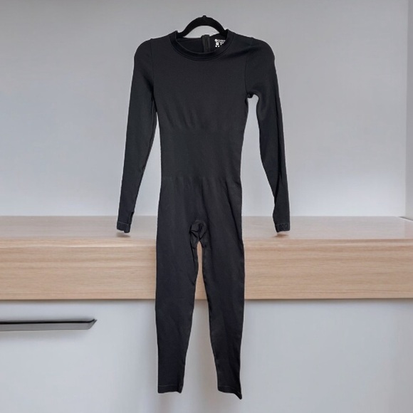 OQQ Tops - OQQ Women‘s Yoga Jumpsuits Ribbed Long Sleeve Crew Neck Tops Sport Jumpsuits